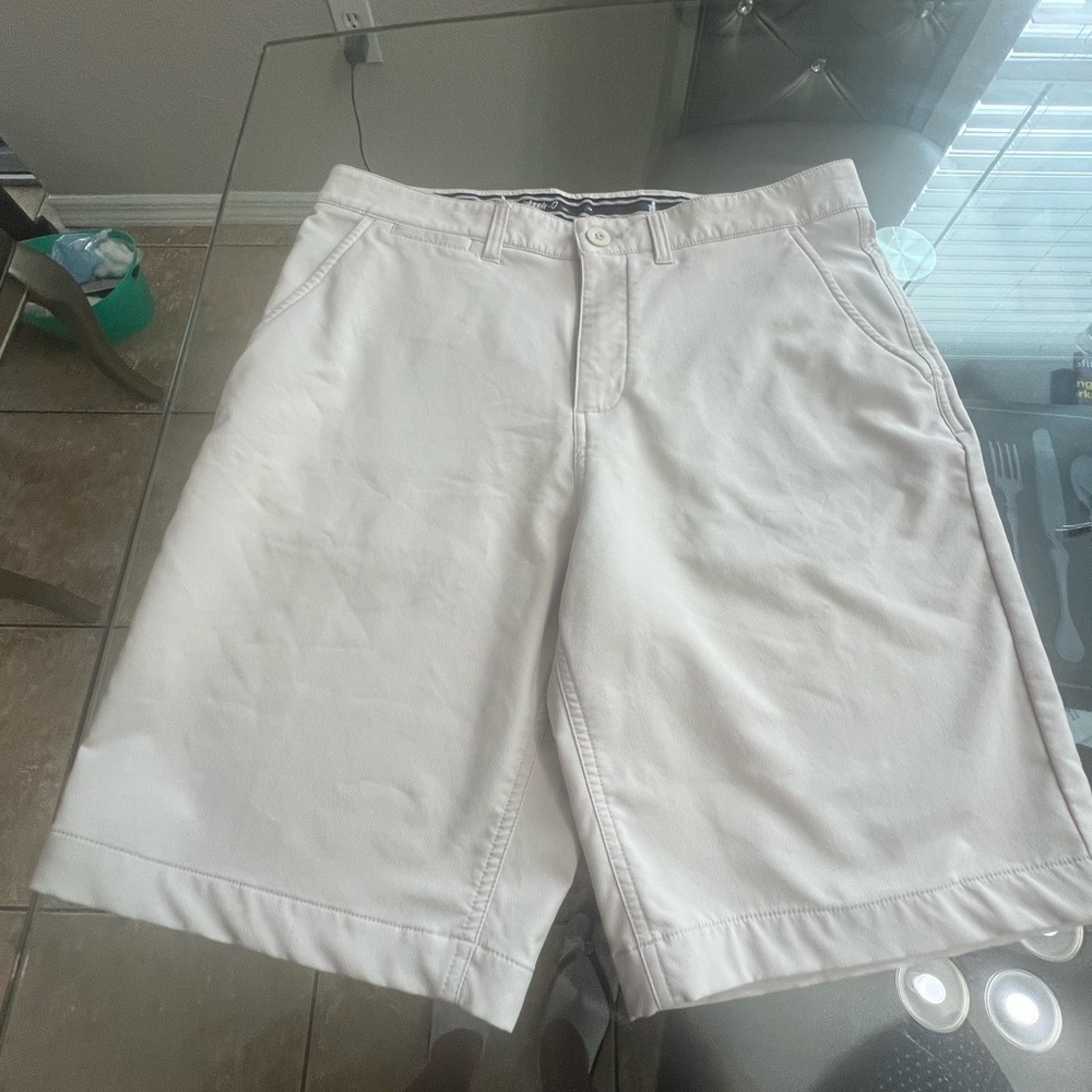 johnnie-O White Flat Front Shorts Classic Summer Style 9